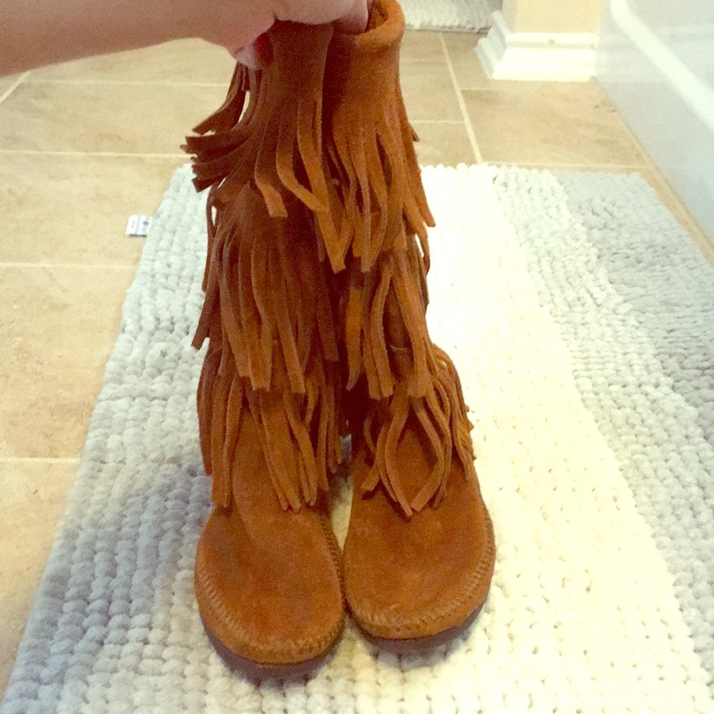 New Brown Minnetonka fringe boots